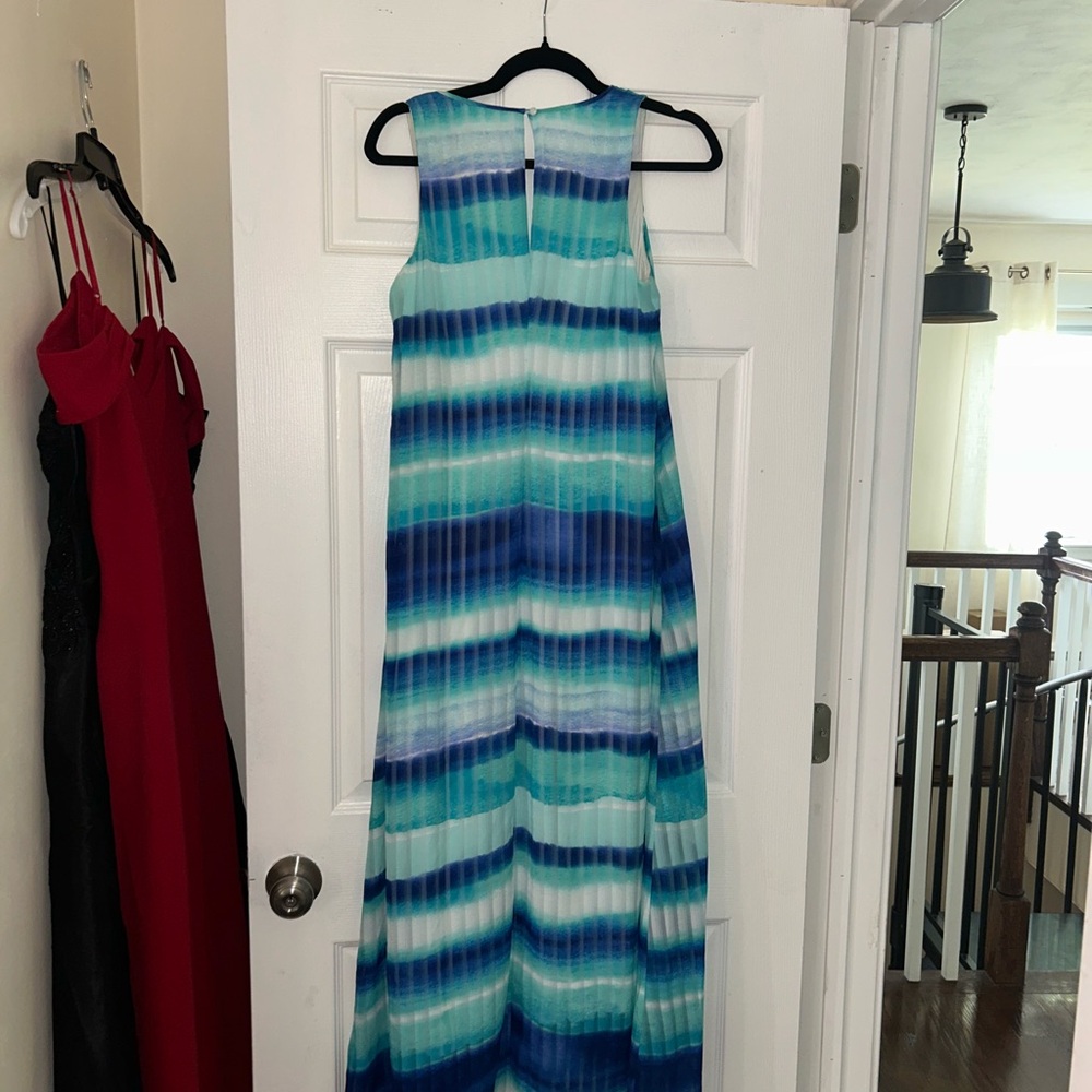 Calvin Klein Elegant Blue Maxi Dress with Sophisticated Silhouette